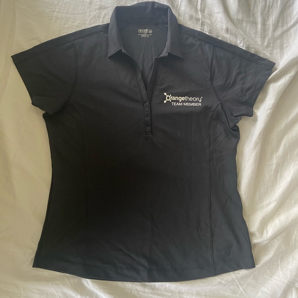 Orangetheory polo; women’s medium